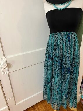 Chelsea & Theodore Black Bustier Maxi or Skirt with Teal Pattern